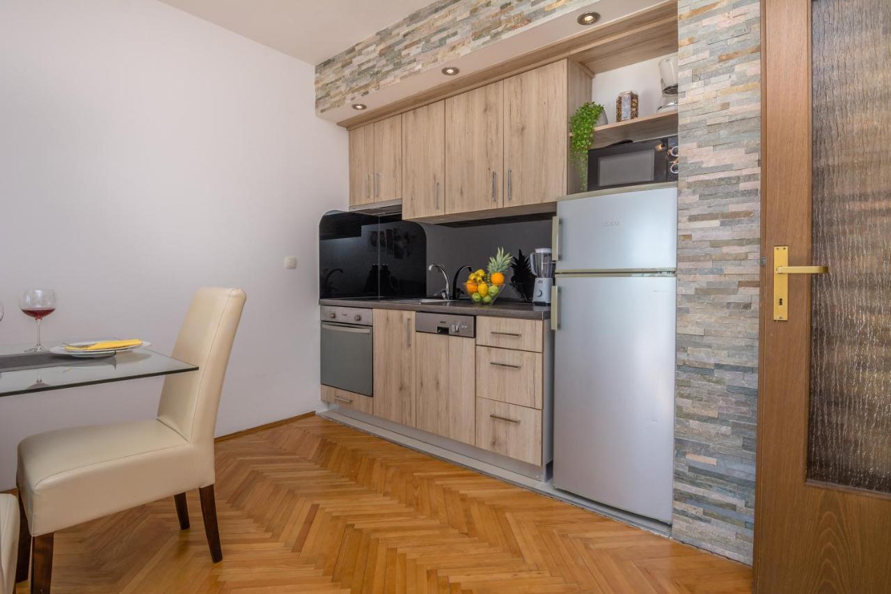 Apartment K&L Vir Zewnętrze zdjęcie